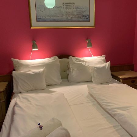 Hotel Omnibusz Budapest Bagian luar foto