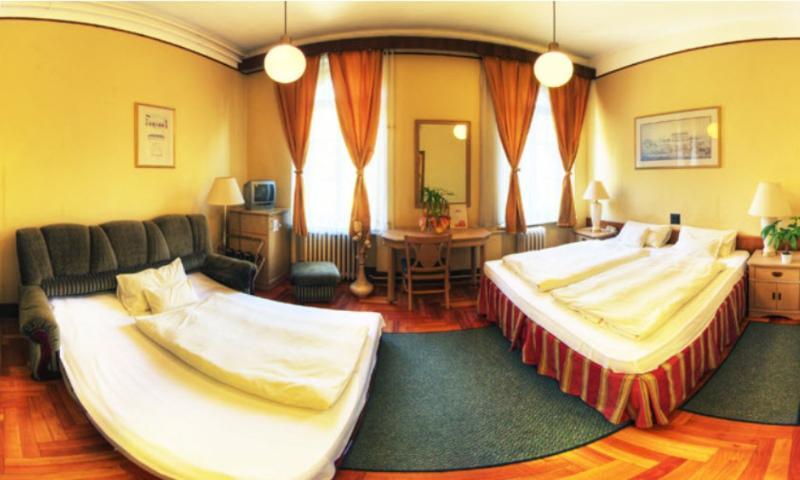 Hotel Omnibusz Budapest Bagian luar foto