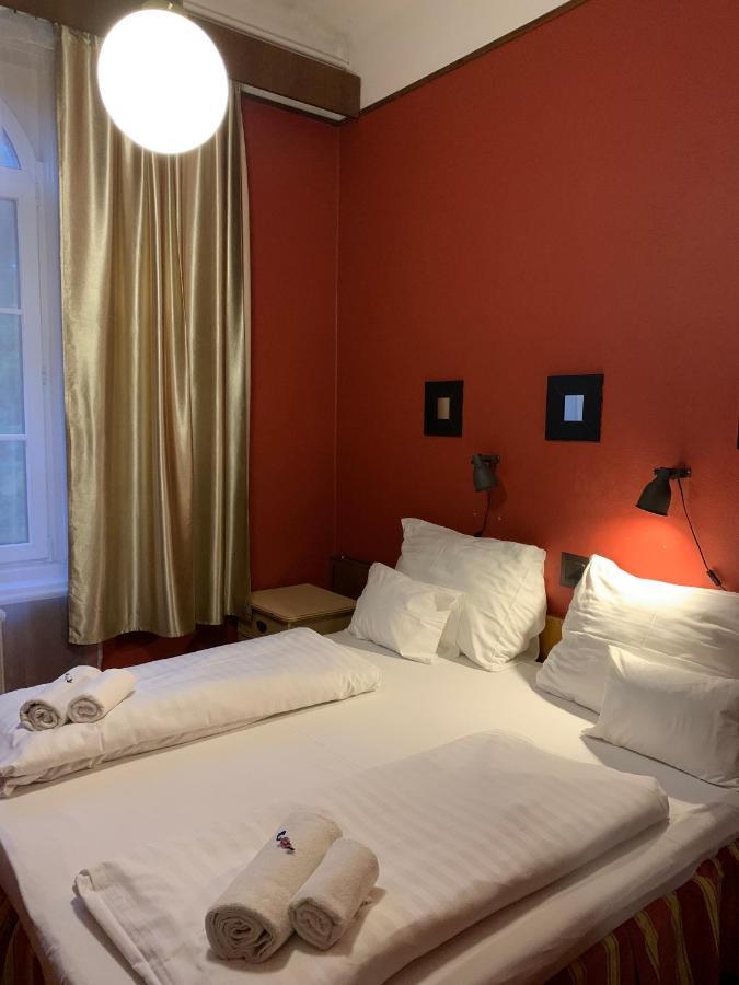 Hotel Omnibusz Budapest Bagian luar foto